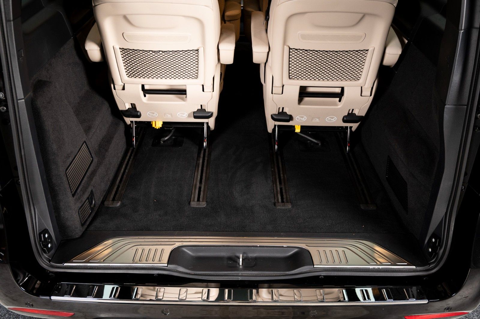Fahrzeugabbildung Mercedes-Benz V 300 d 4MATIC EXCLUSIVE lang + AIRMATIC + Bur