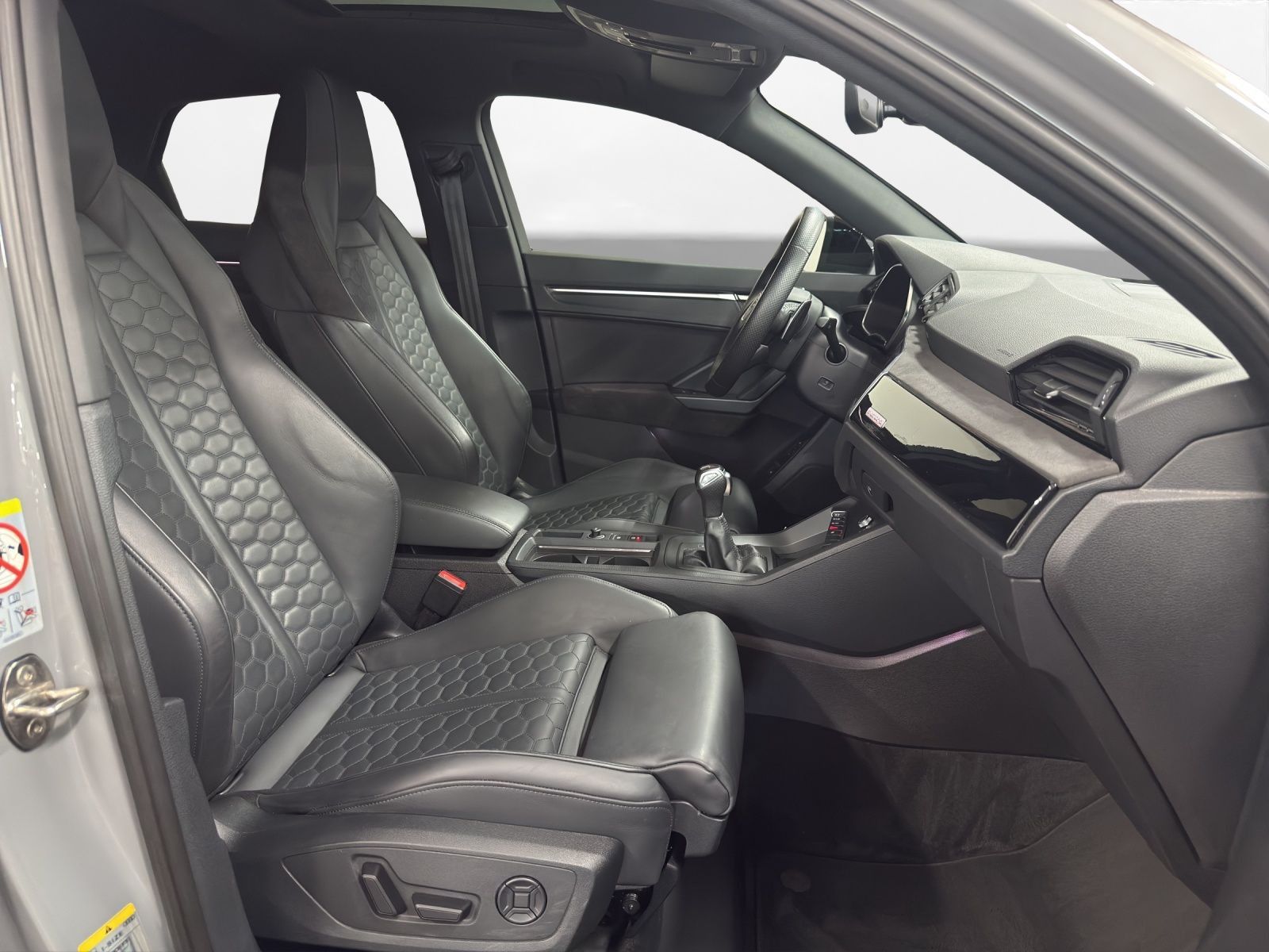 Audi RSQ3 - Bild 16
