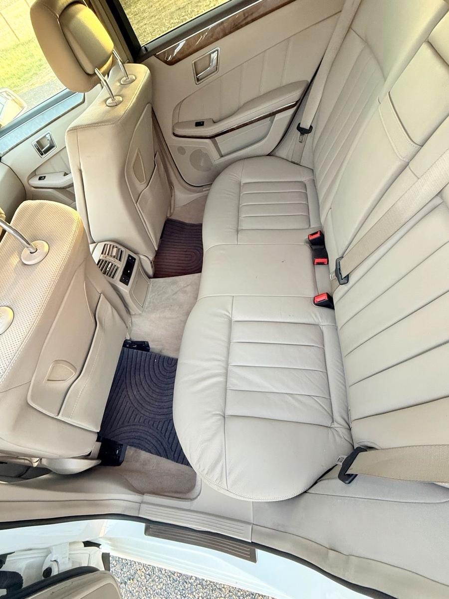 Mercedes-Benz E350 2010 — photo 9