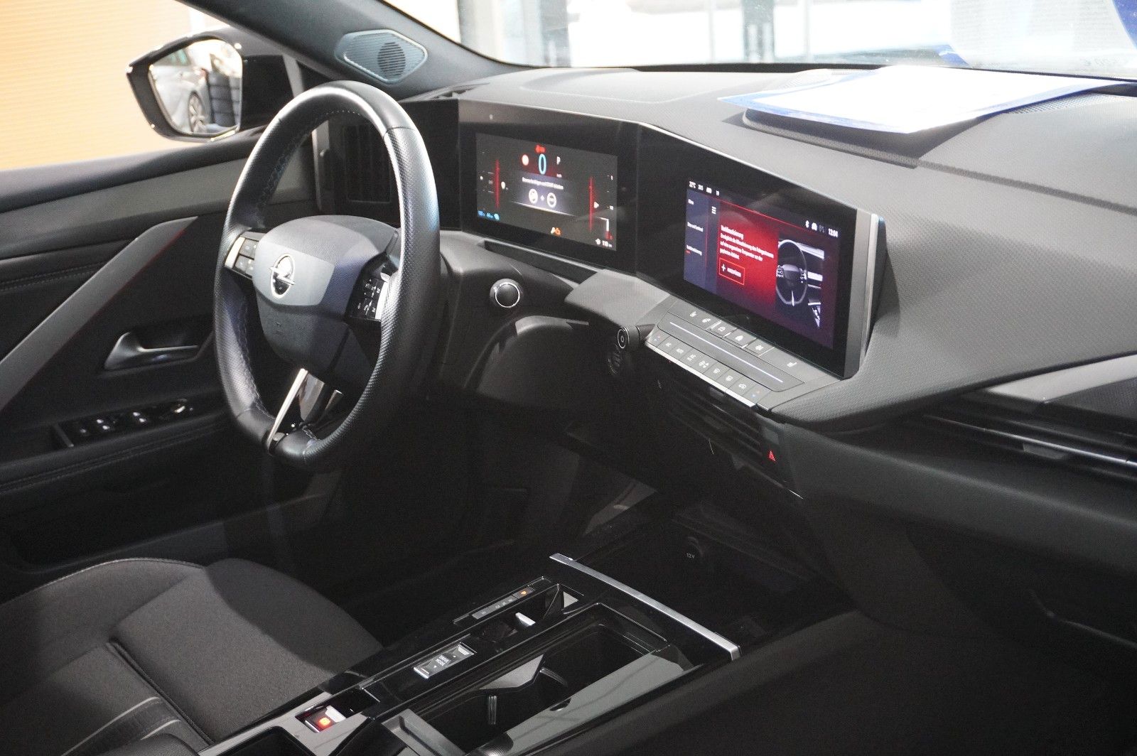 Fahrzeugabbildung Opel Astra L Lim. 1.6 HYBRID GS SPORT NAVI/360°/SPORT