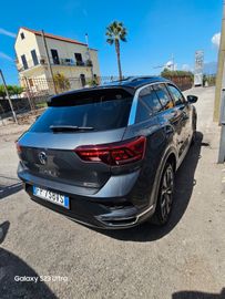 Volkswagen T-Roc - 4