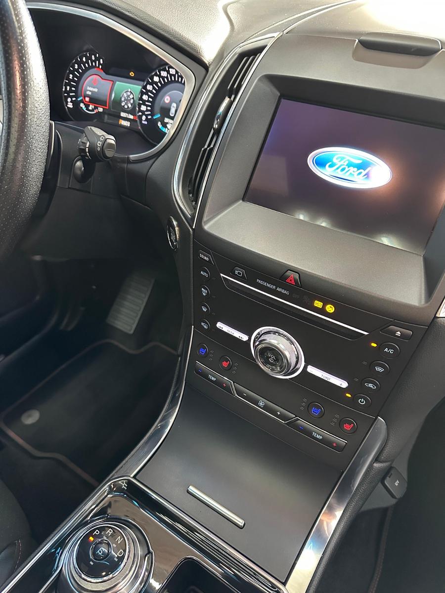 Ford Edge 2,0 l  4x4 ST-LINE *VOLLAUSSTATTUNG*