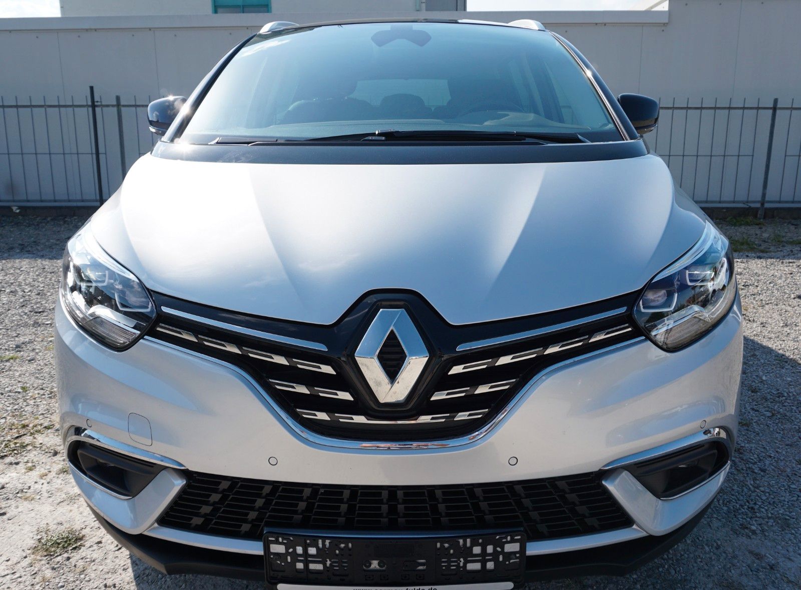 Fahrzeugabbildung Renault Renault Scenic IV Grand Techno, Kamera, LED