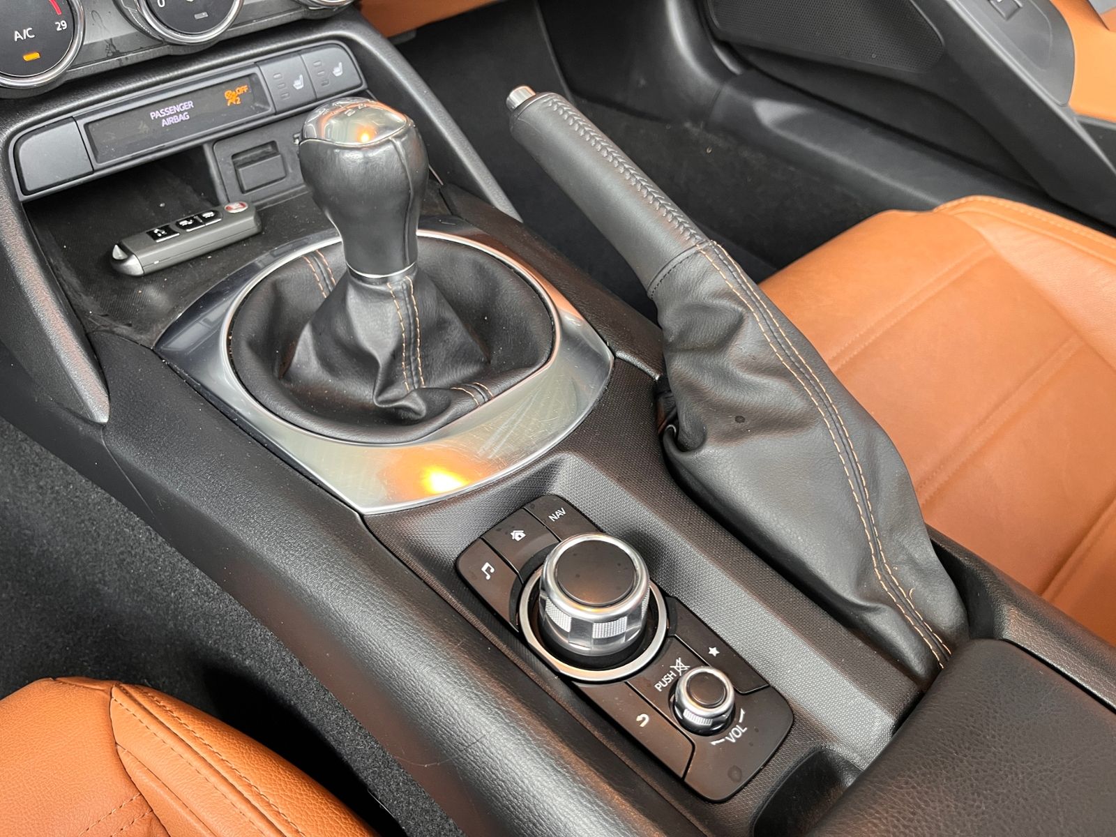 Fahrzeugabbildung Fiat 124 Spider Lusso KLIMA LED NAVI ALU