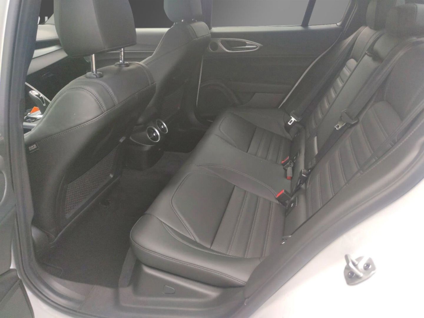 Fahrzeugabbildung Alfa Romeo Giulia 2.0Turbo Q4 Veloce +HARMAN/KARDON+PANORAM