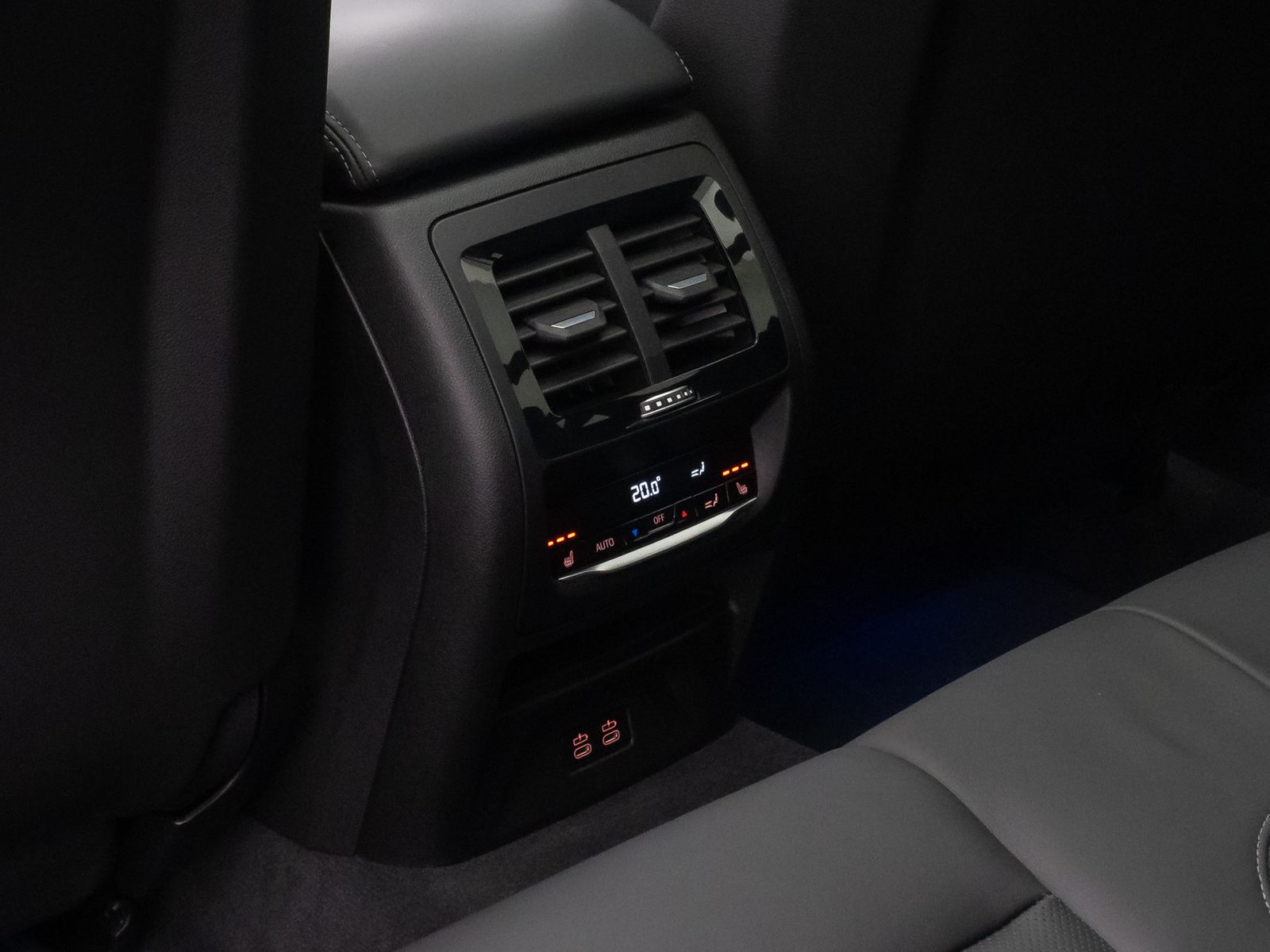 Fahrzeugabbildung BMW X4 M Competiton Panorama 360&deg;HUD DAB H/K 21Zoll