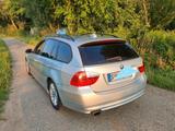 BMW 320d tour-Panoram/Xenon/Sch. Dunkel,Klimaautomat - BMW 320 aus 2007: Kombi