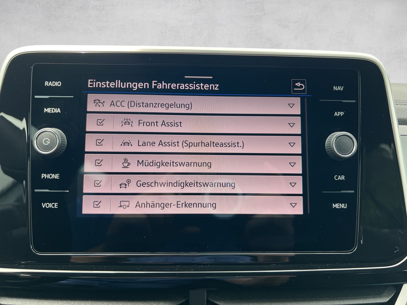 T-Roc R-Line 1.5 TSI DSG AHK*Kamera*ACC*CarPlay
