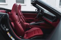Fahrzeugabbildung Porsche 992 Carrera 4S Cabrio *1. HAND / BOSE / LED*