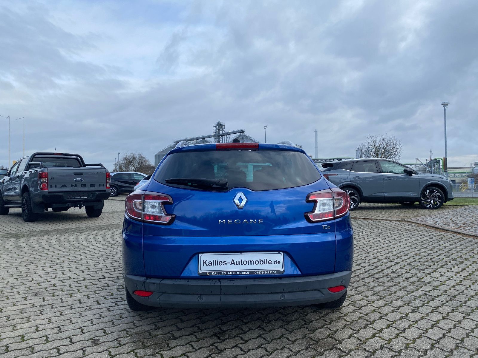 Fahrzeugabbildung Renault Megane III Grandtour Dynamique 1.4+SHZ+TÜV-NEU