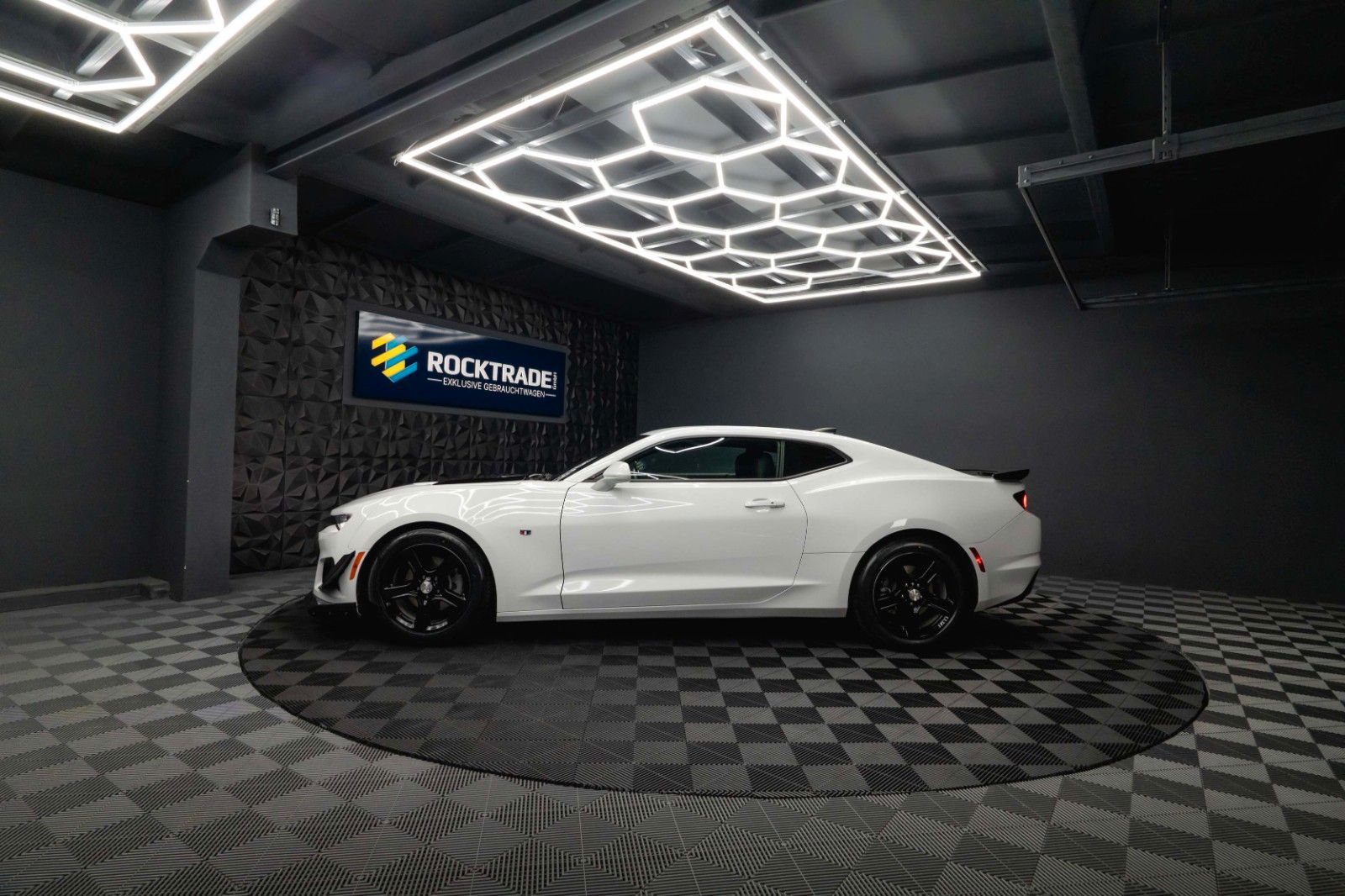 Fahrzeugabbildung Chevrolet Camaro 2.0 Turbo Coupe ZL1 Package *CarPlay*LED*