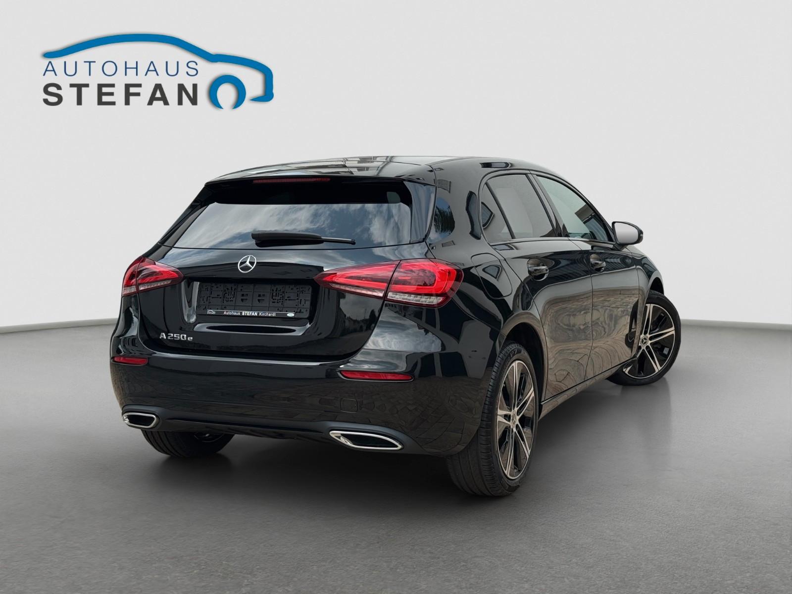 Mercedes-Benz A 250 e Progressive Night MultiBeam|Wide|DISTR.