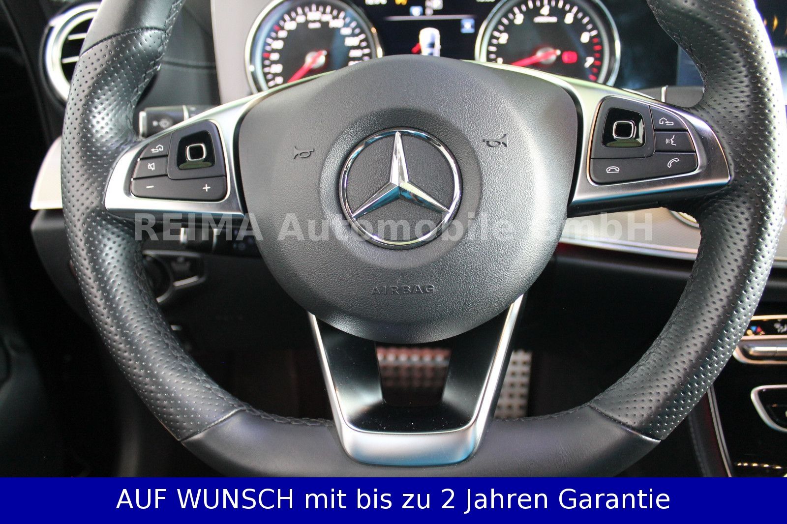 Fahrzeugabbildung Mercedes-Benz E 200 T, AMG-Line, LED Scheinwerfer, AHK
