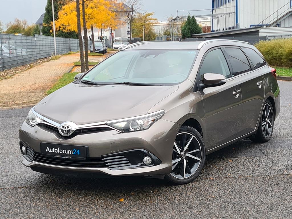 Toyota Auris Touring Sports