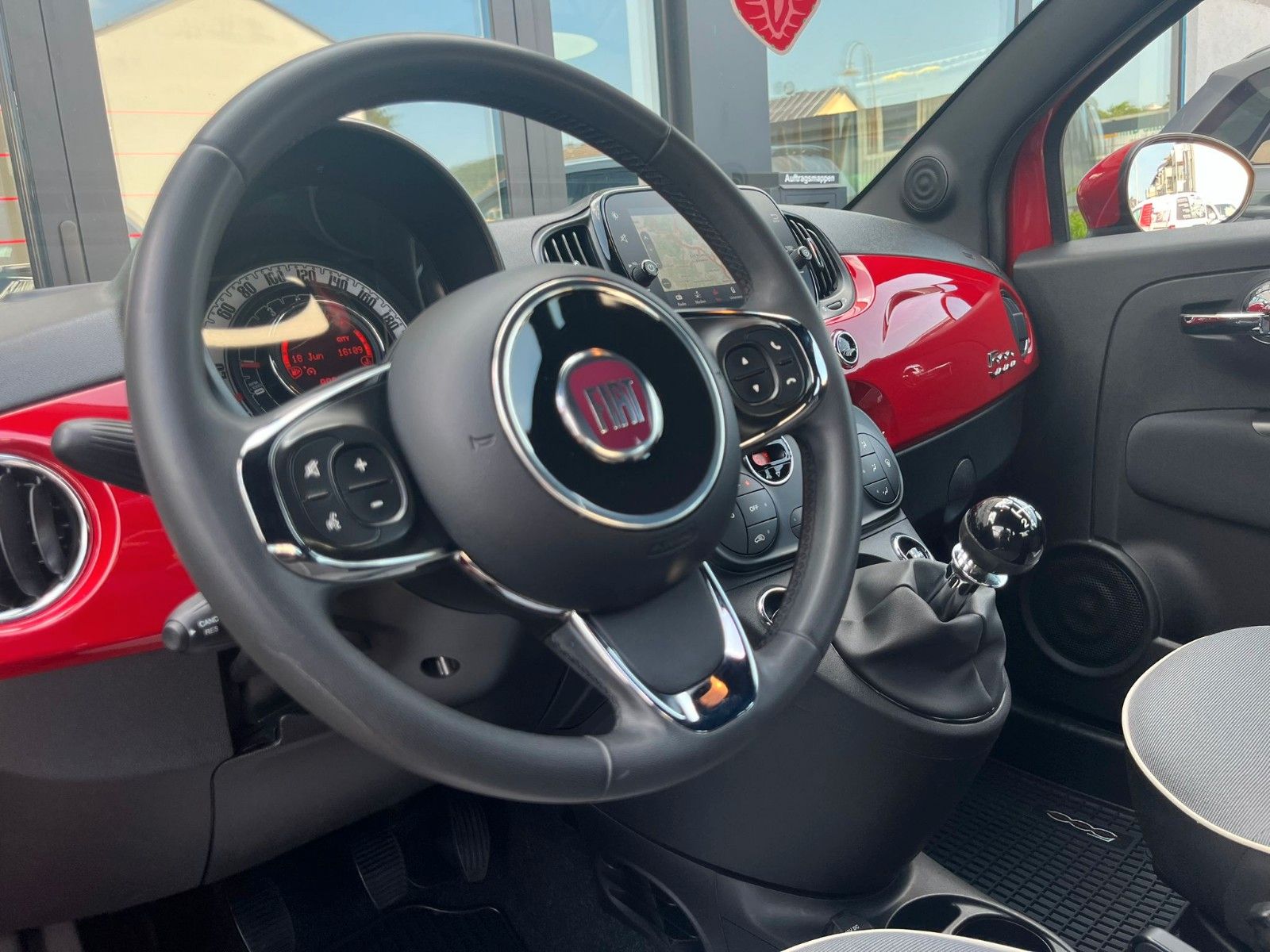Fahrzeugabbildung Fiat 500 Lounge*Allwetter*