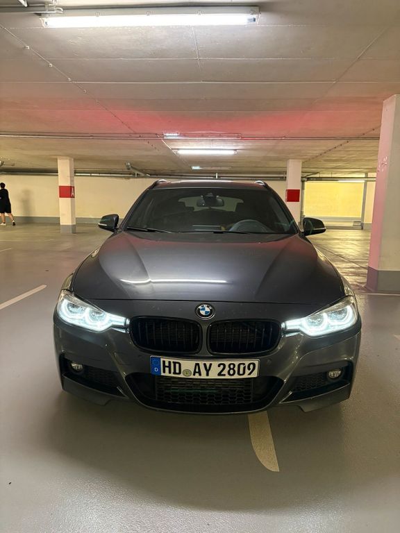 Image of BMW 320