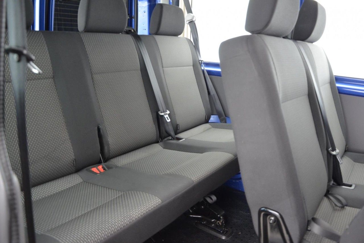 Fahrzeugabbildung Volkswagen T6.1 Transporter Kombi 2.0l TDI 81kW 5-Gang AHK