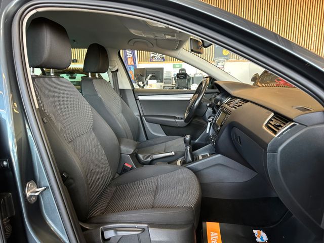 Skoda Octavia Combi Ambition *2. Hand*Klima*SmartLink*