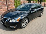 Nissan Altima 3.5 V6 - Nissan: Alt