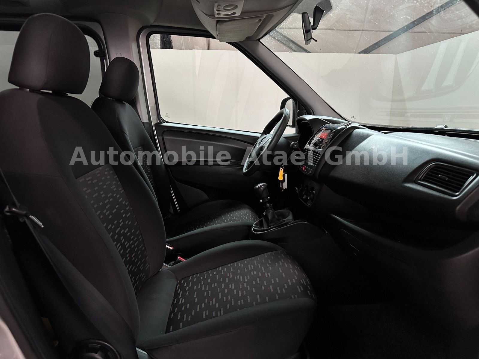 Fahrzeugabbildung Opel Combo 2.0 CDTi *Rollstuhlrampe* KLIMA (4703)