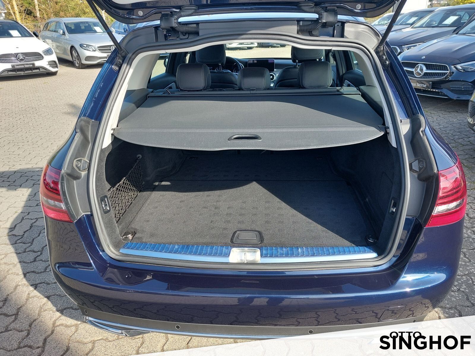Fahrzeugabbildung Mercedes-Benz C 200 T Avantgarde +dyn.LED+Comand+Rü Kam+Leder+