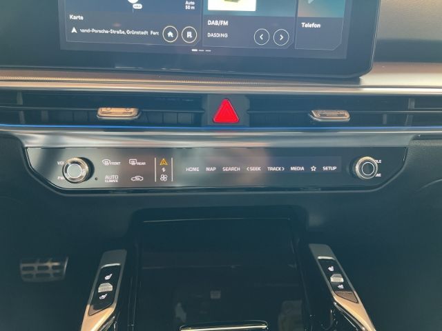 Fahrzeugabbildung Kia Sorento PLATINUM 4WD 2.2 CRDi *PANORAMA-GLASDACH