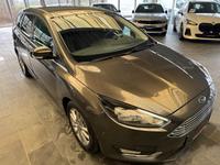 Ford Focus Turnier Titanium Navi Pdc Shz Ahk