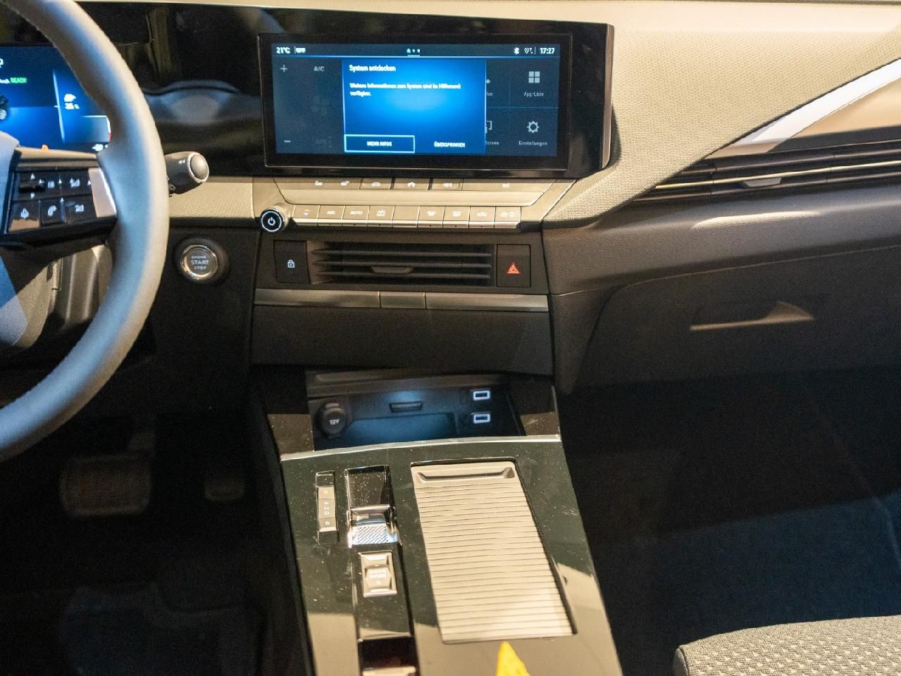 Fahrzeugabbildung Opel Astra L Sports Tourer Electric