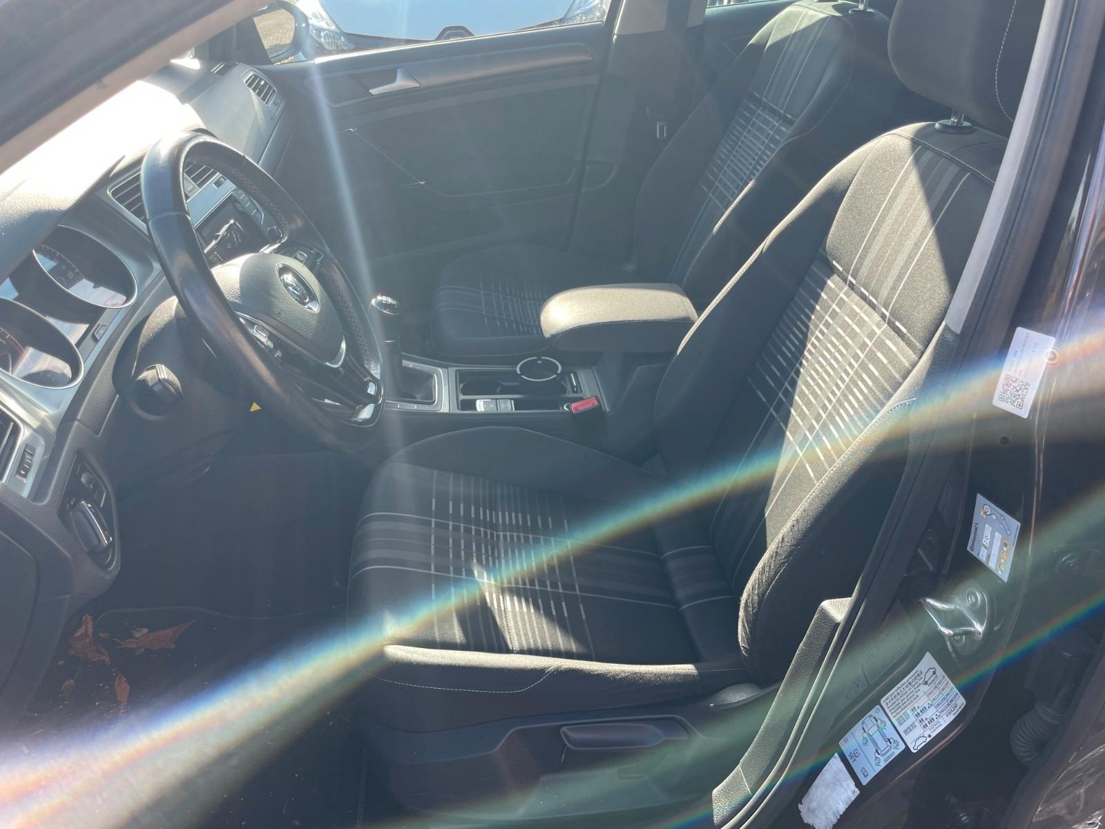 Volkswagen Golf 2015 — engine 1.598 cm³, 110 HP (81kW)