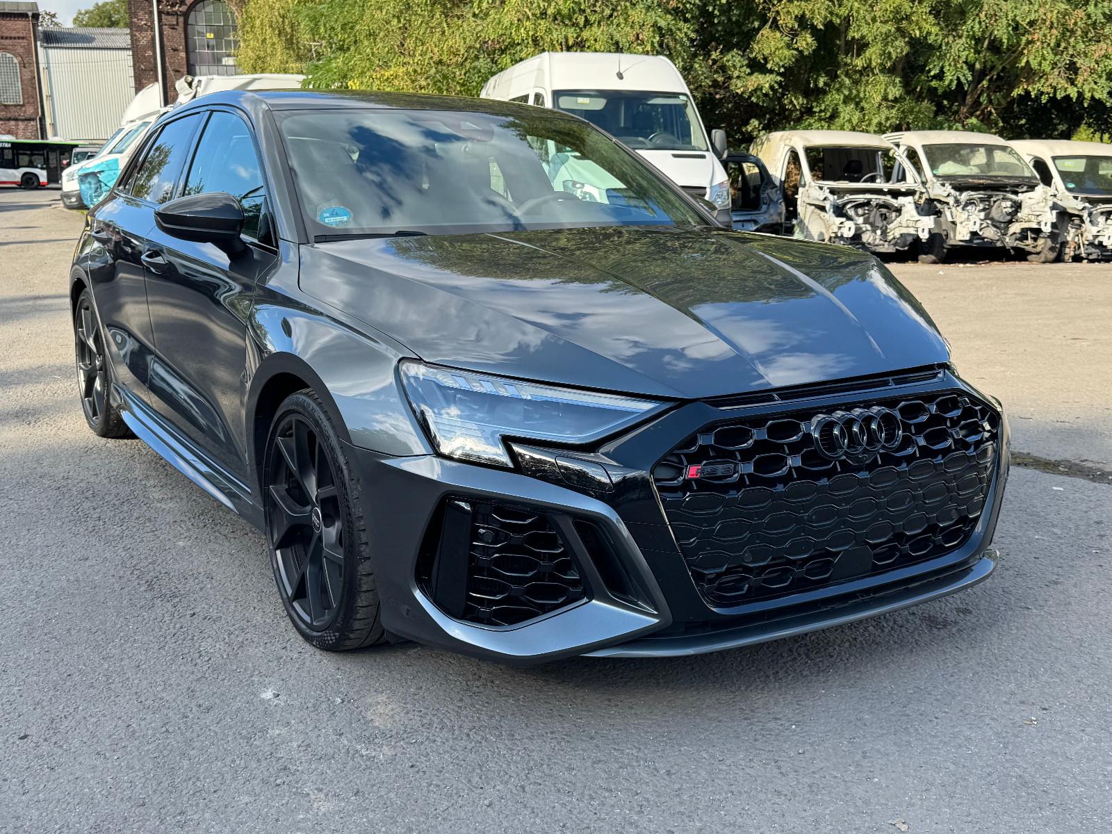 Audi RS3 RS 3 Sportback 2.5 TFSI quattro Carbon