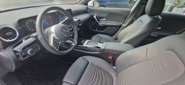 A 180 Progressive (EURO6e) Navi/Autom./Klima/LED