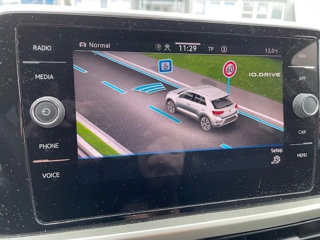 T-Roc 1.5 TSI MOVE Navi Digitales Cockpit LED Ap