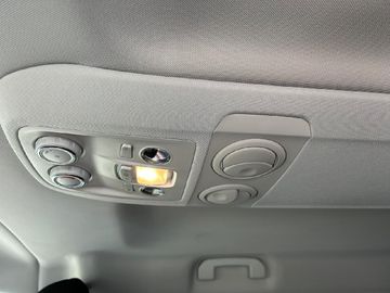 Opel Zafira Life - 11