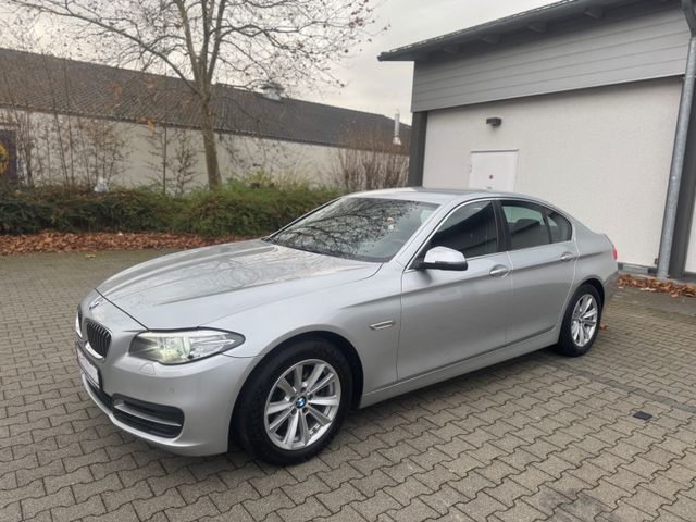 BMW 520d Lim. Automatik Navi R.Kamera 98TKM 1.Hand!