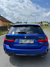 BMW 320dA Touring M Sport LiveCockpit, Pano, Hifi - BMW: Blau, Alcantara, Soundsystem, Kombi