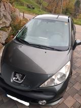 Peugeot 207 Urban Move 95PS, Klimaanlage  - Peugeot 207 in Freiburg