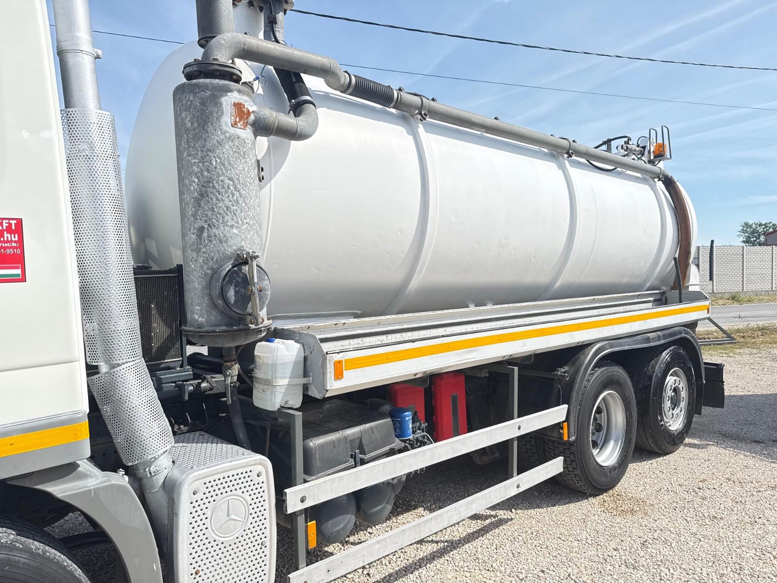 Other VACUM TANK with pump - 14000 liters