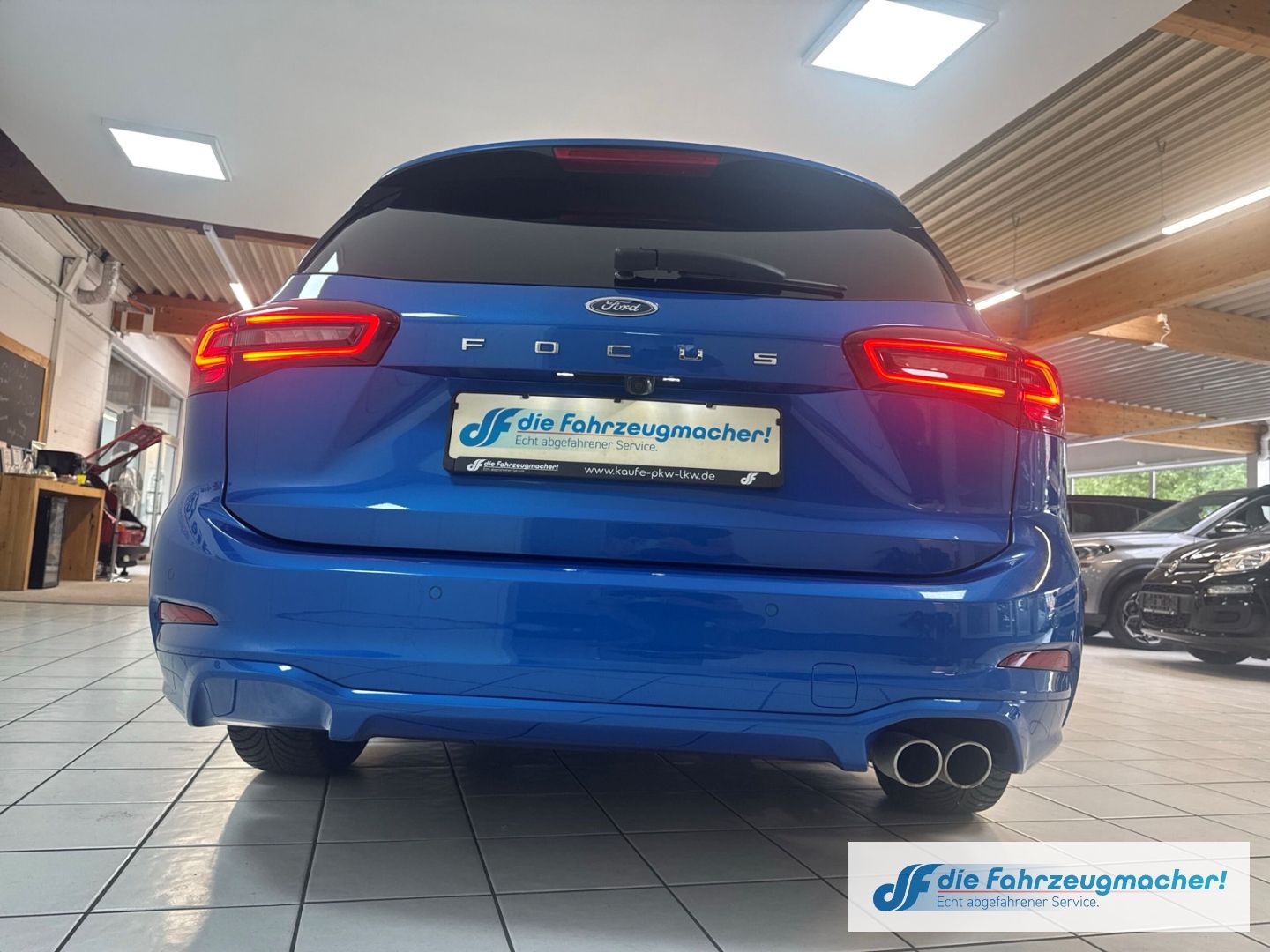 Fahrzeugabbildung Ford Focus Turnier ST-Line Navi LED ACC Apple CarPlay