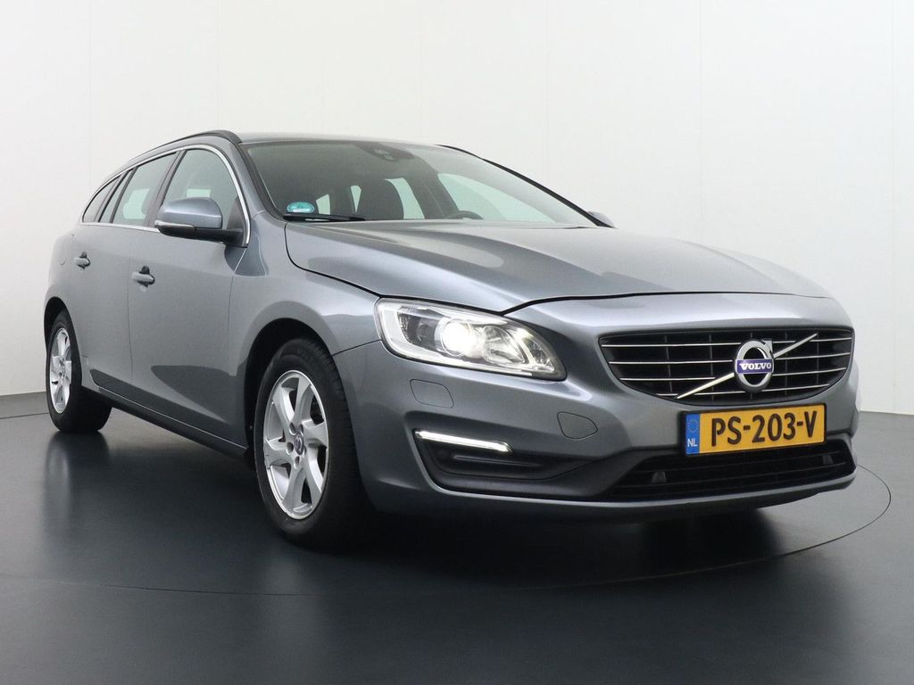 Volvo V60 1.5 T3 Summum automatik navi sitzheizung