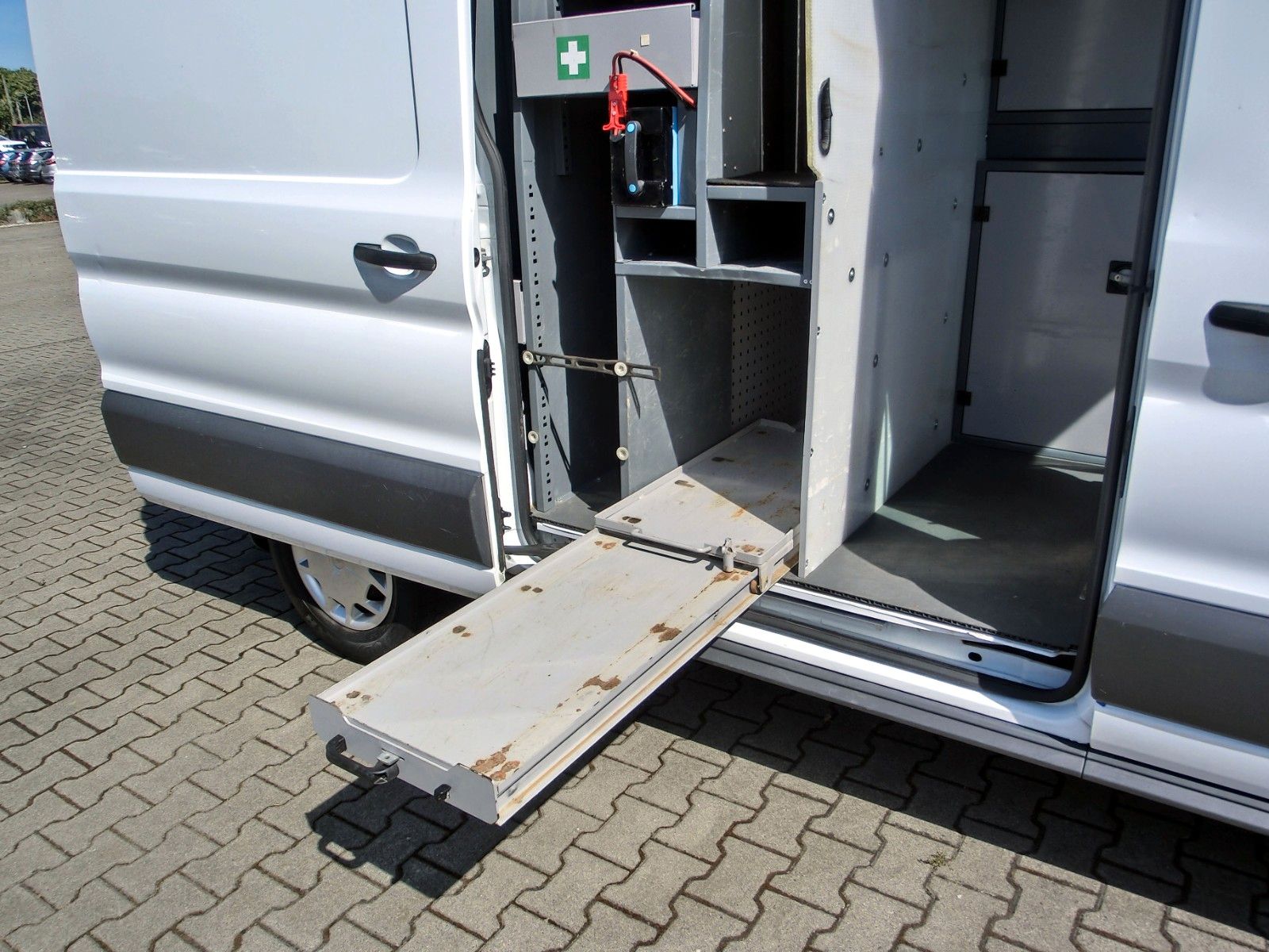 Fahrzeugabbildung Ford Transit Kasten 350 L2H3