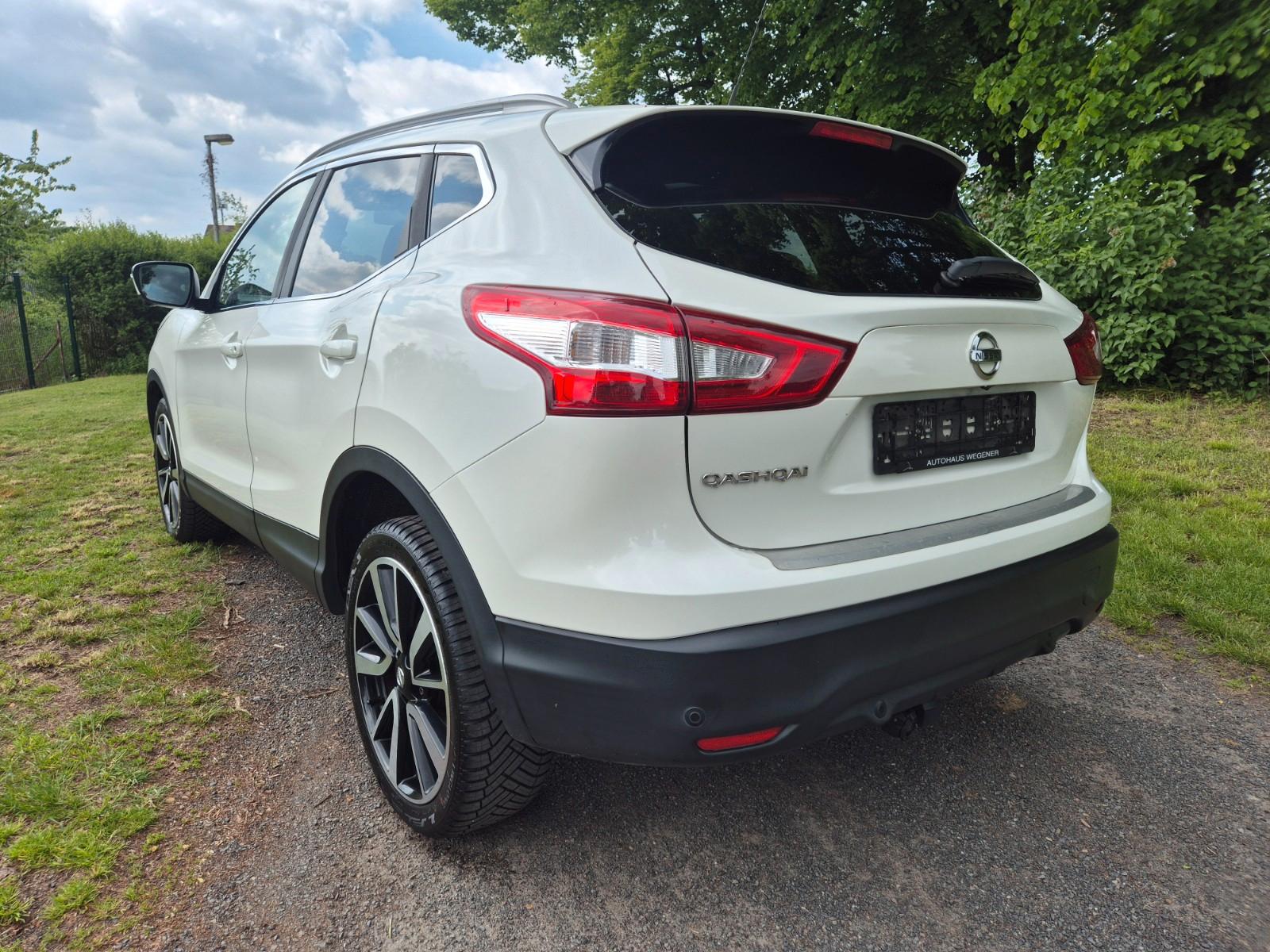 Nissan Qashqai, LEDER, NAVI, 1.HD, NISSAN SCHECKHEFT