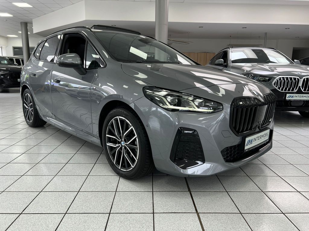BMW 223 Active Tourer i M-Sport*PANO*HUD*H-K*360°