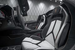 Aventador SVJ Roadster MATT GOLD CARBON WARRANTY