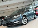 Skoda Octavia Combi Ambition* 2,0 TDI*Sitzheizung*Navi - Skoda Octavia Ambition mit Diesel-Antrieb