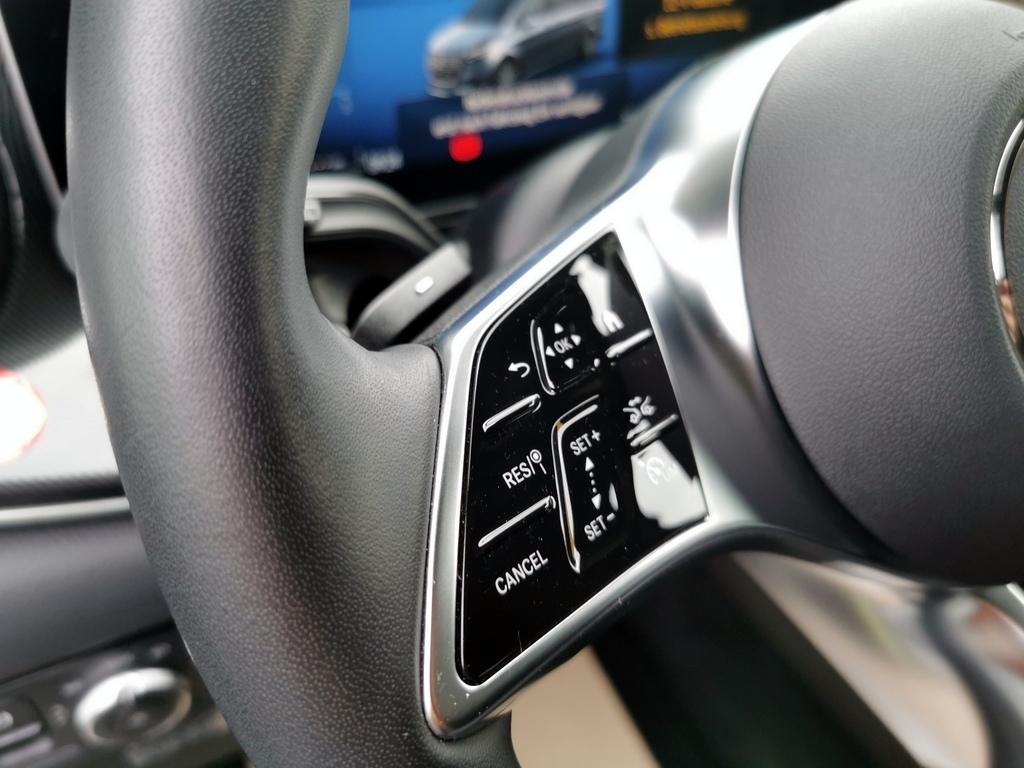 Mercedes-Benz Marco Polo 250 d AIRMATIC+AHK+NAVI+DISTRONIC
