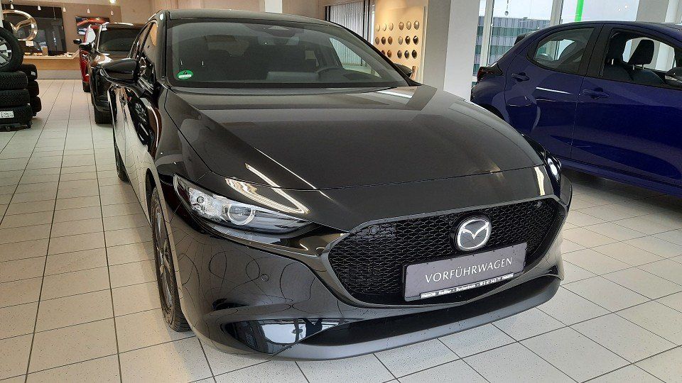 Mazda 3 2.5L e-SKYACTIV G 140PS Homura imagem 2