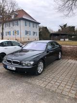 BMW Klassischer BMW 760i - BMW 760: 760i