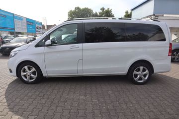 Mercedes V 220 - 10