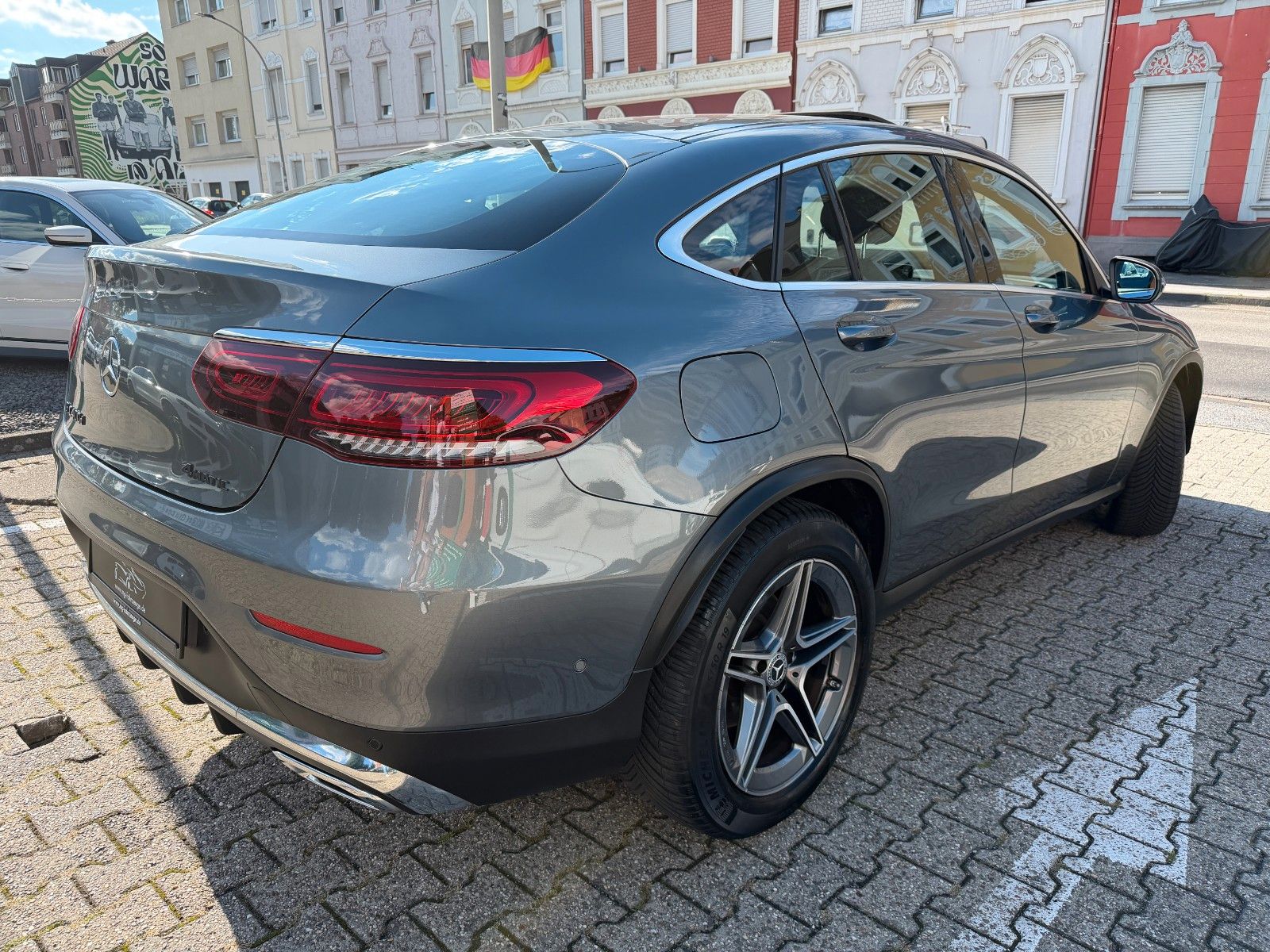 Fahrzeugabbildung Mercedes-Benz GLC 400 COUPE  4-MATIC AMG LINE LEDER SD STANDH.