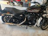 Harley-Davidson 883 R - HARLEY-DAVIDSON 883 R